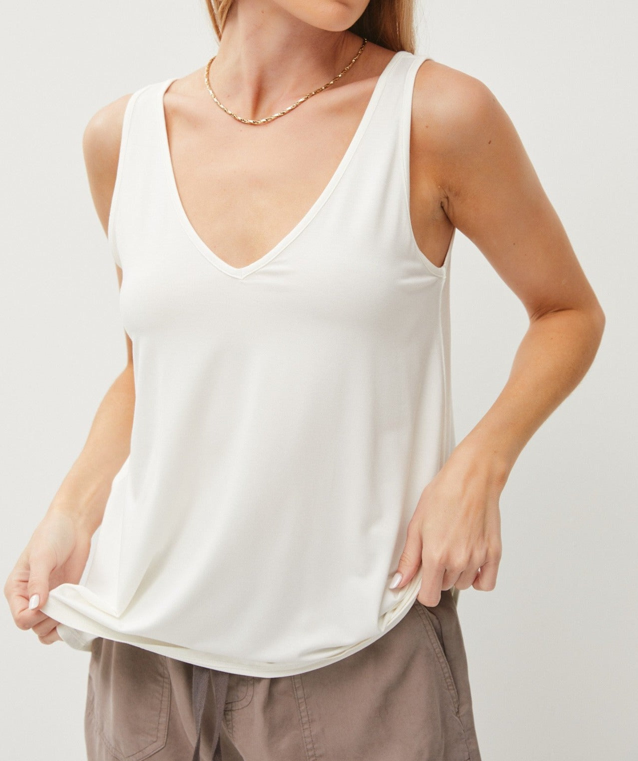 Basic V-Neck Tank - Brazos Avenue Market 