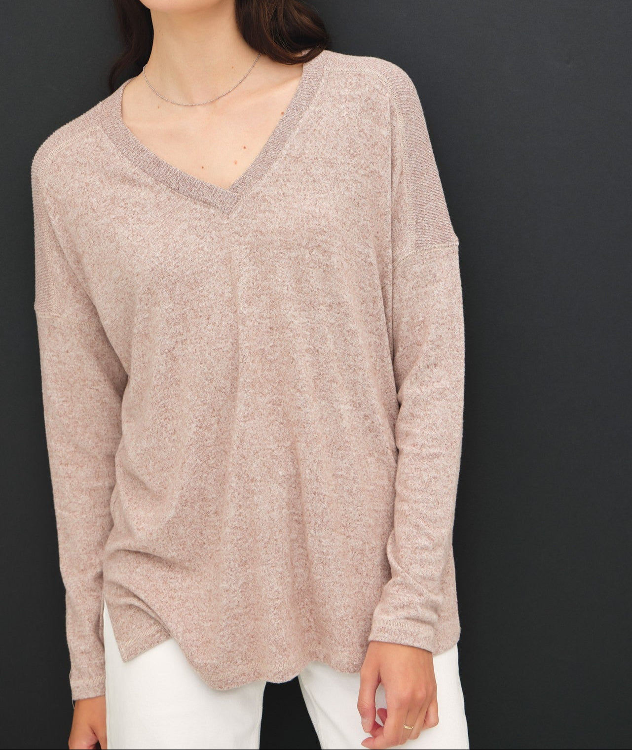 SOFT BASIC V-NECK LONG SLEEVE KNIT TOP