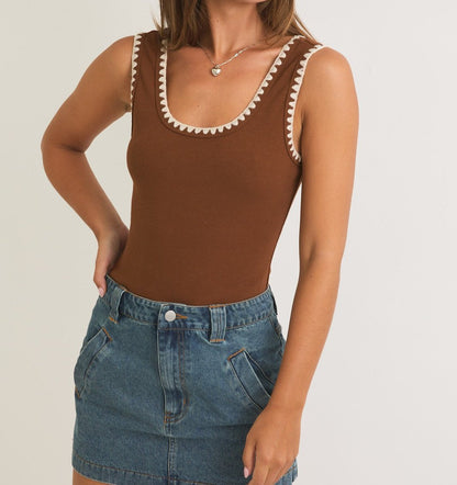 Sleeveless Bodysuit With Edge Embroidery