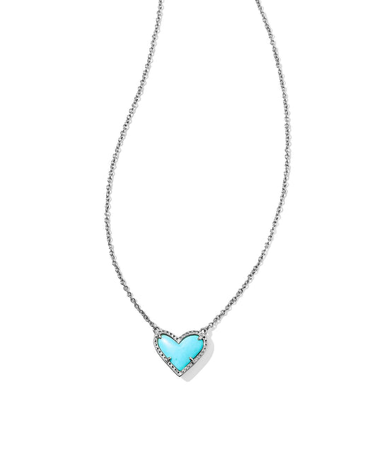 Ari Heart Short Pendant Necklace in Turquoise Magnesite